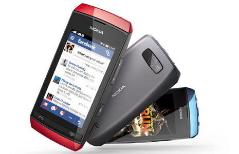 Nokia Asha 305 resimleri